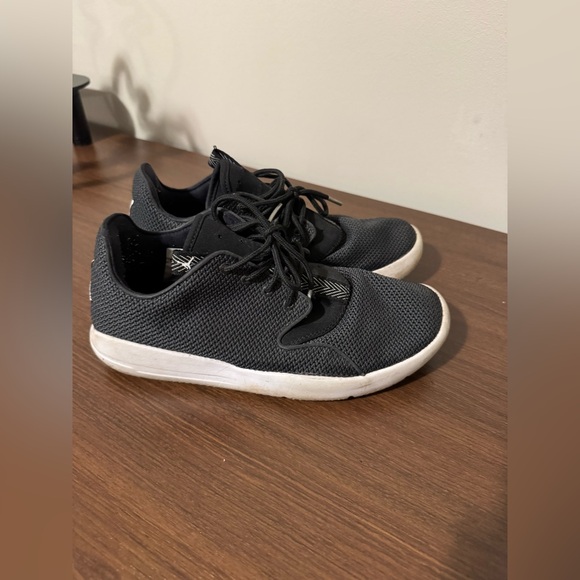 Jordan Eclipse Training/Running Sneakers - Picture 3 of 12